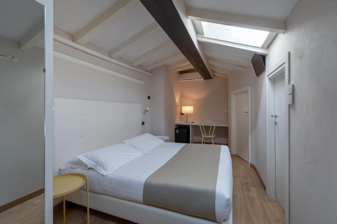Residenza Accademia Hotel Mantova Luaran gambar
