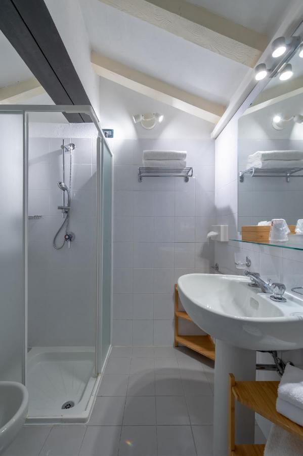 Residenza Accademia Hotel Mantova Luaran gambar
