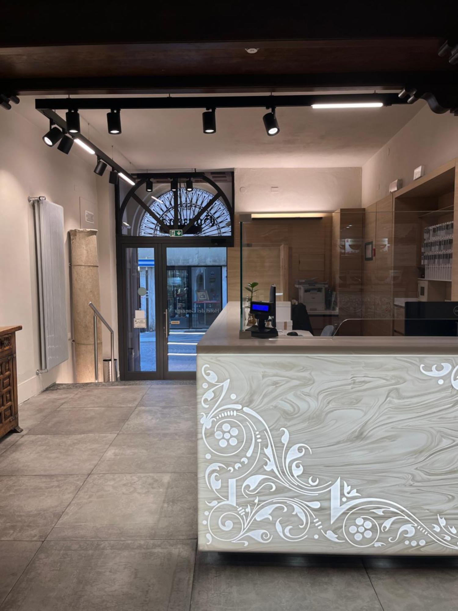 Residenza Accademia Hotel Mantova Luaran gambar