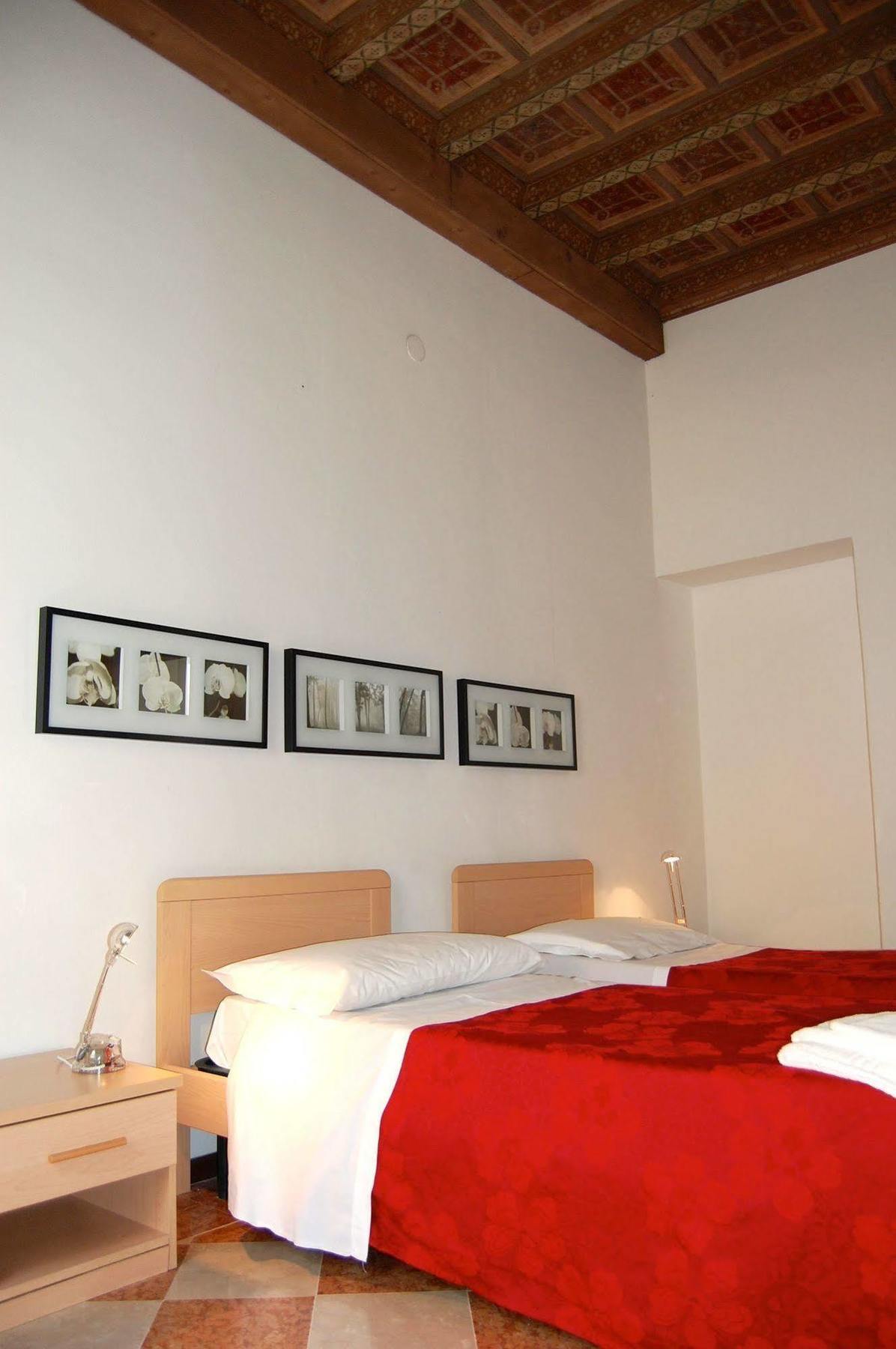 Residenza Accademia Hotel Mantova Luaran gambar