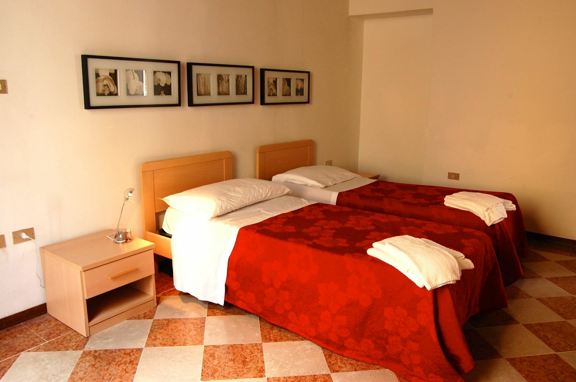 Residenza Accademia Hotel Mantova Luaran gambar